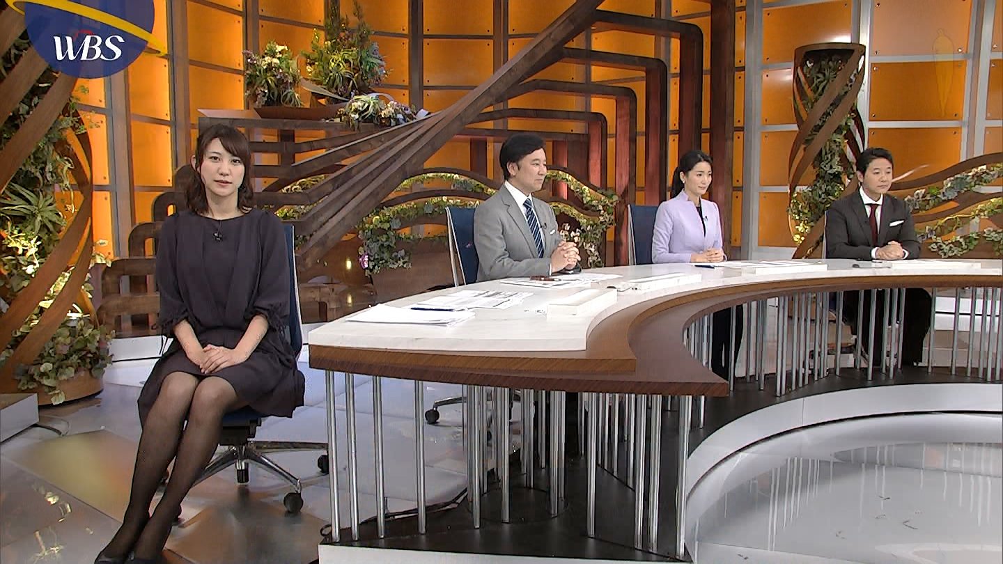 北村まあさアナ　黒ストッキング