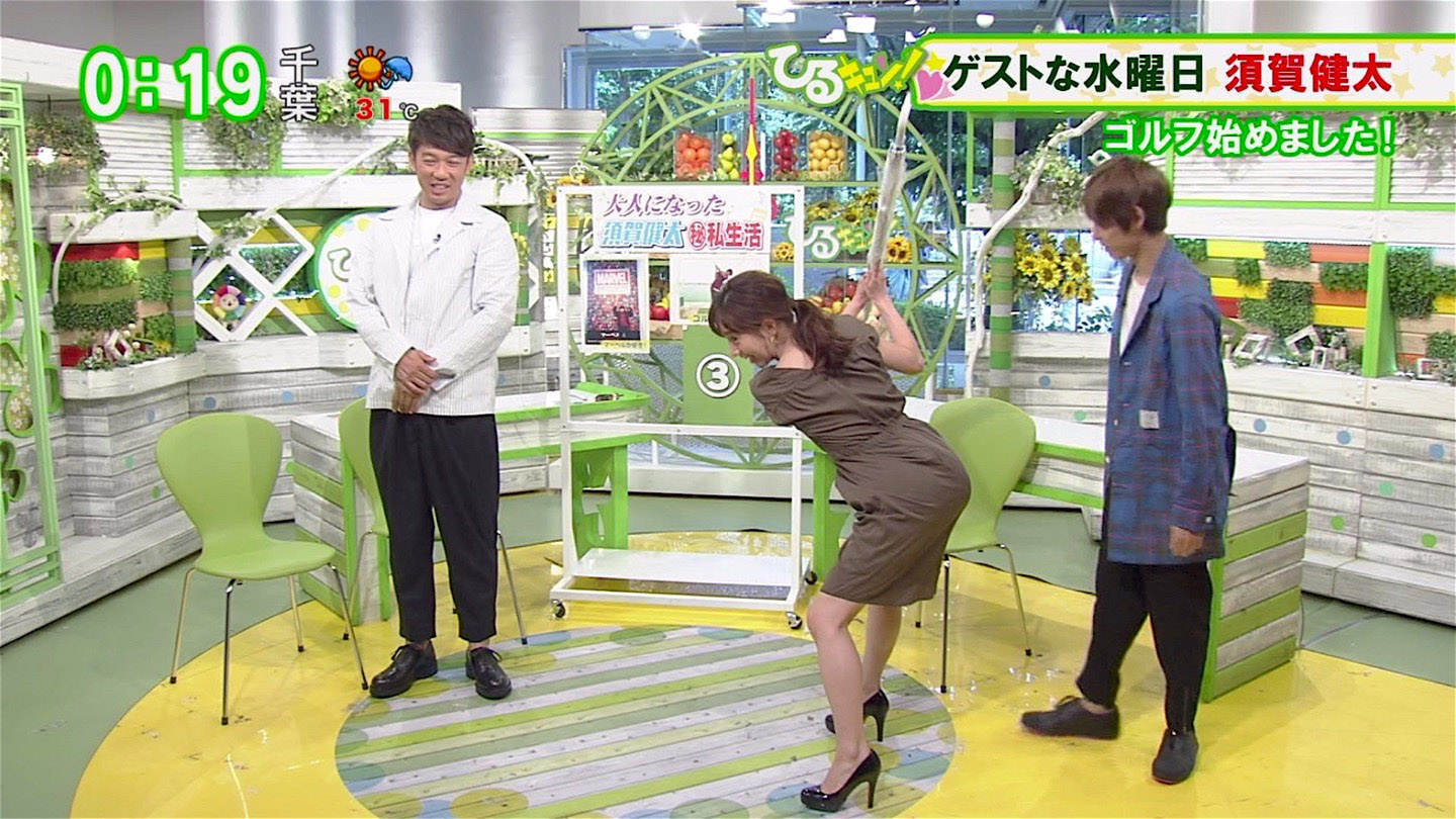 田中みな実アナ　ゴルフスイングでお尻の形クッキリ！！